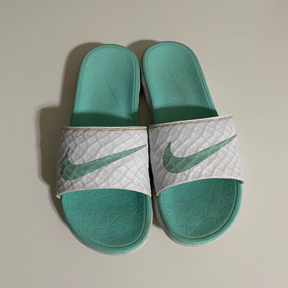 NIKE slides